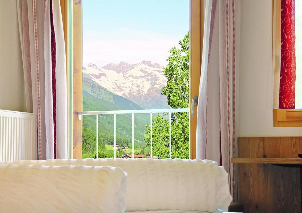 Pension Alpenhof B&B Colle Isarco Exterior photo