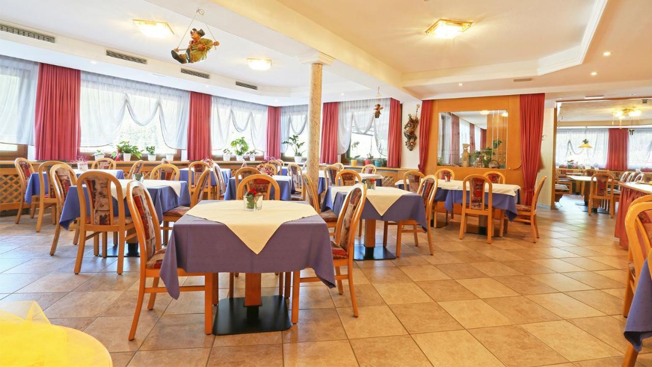 Pension Alpenhof B&B Colle Isarco Exterior photo