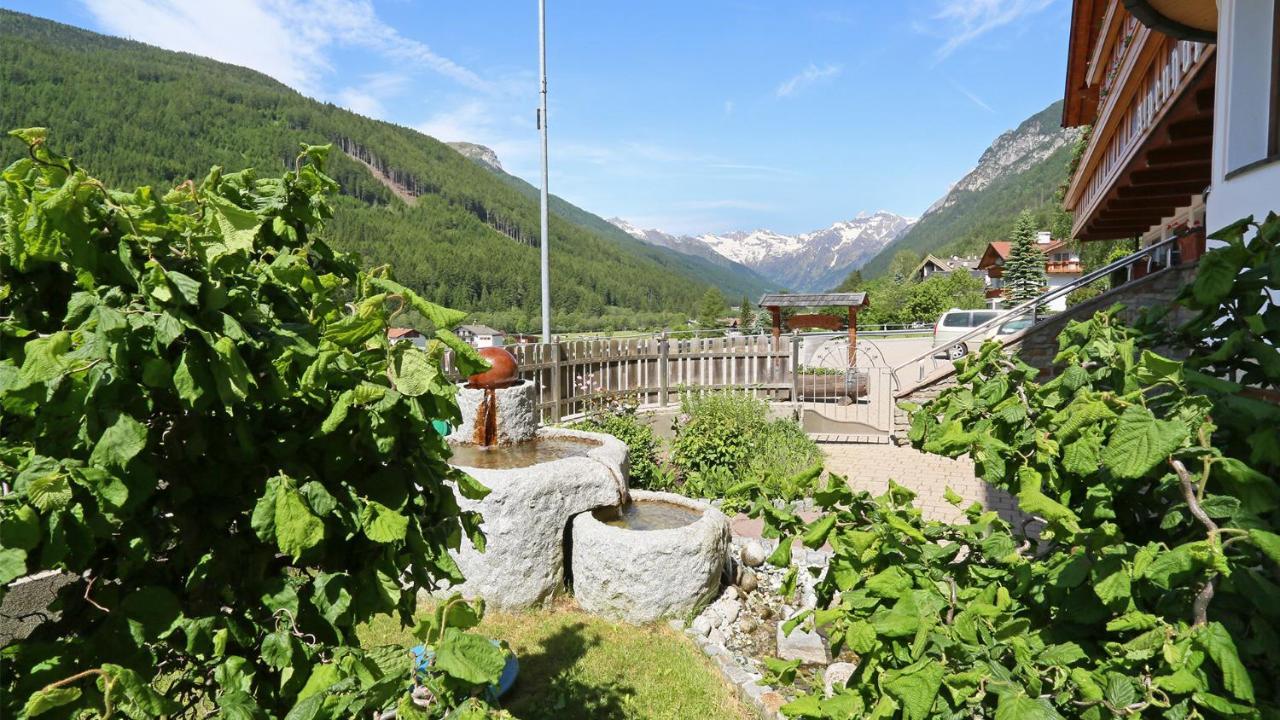 Pension Alpenhof B&B Colle Isarco Exterior photo